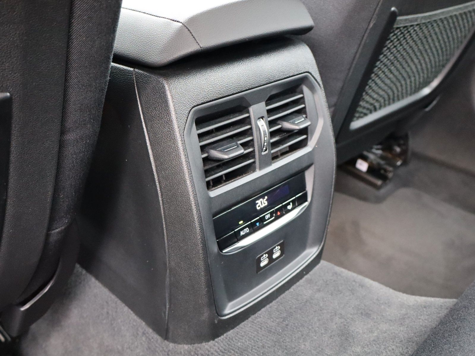 BMW 318i Touring Advantage Auto foto 14