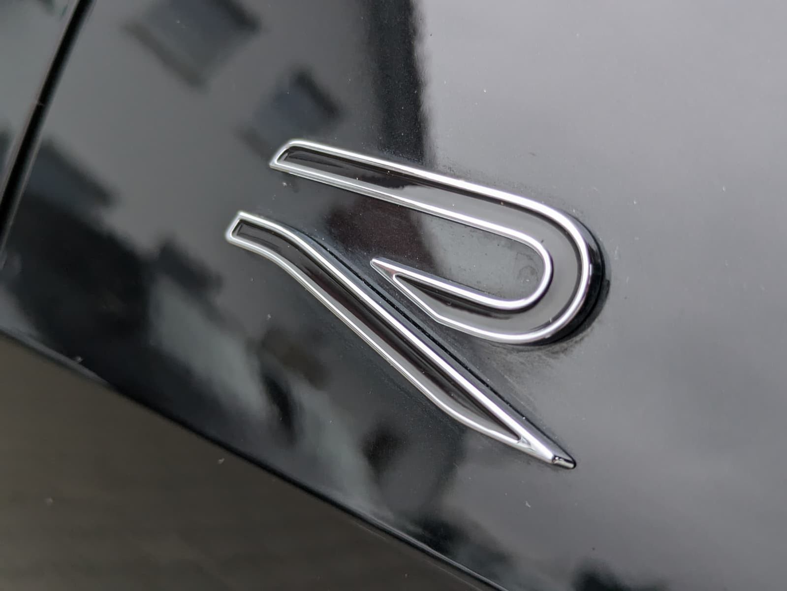 Fahrzeugabbildung Volkswagen Tayron 2.0 TDI 4M R-Line 7Si*MATRIX*AHK*PANO*HUD