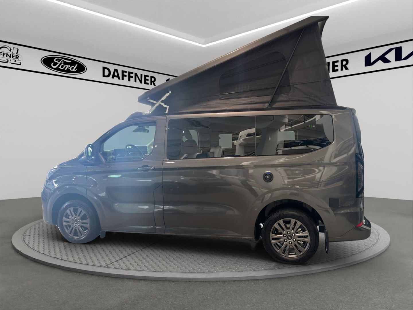 Fahrzeugabbildung Ford Nugget Camper Titanium Aufstelldach FWD