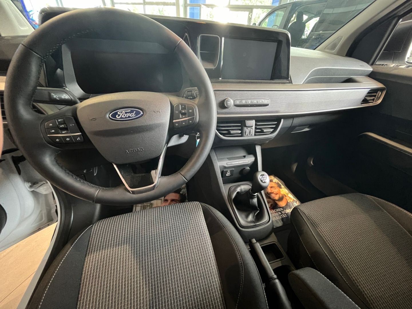 Ford Transit Courier - Bild 8