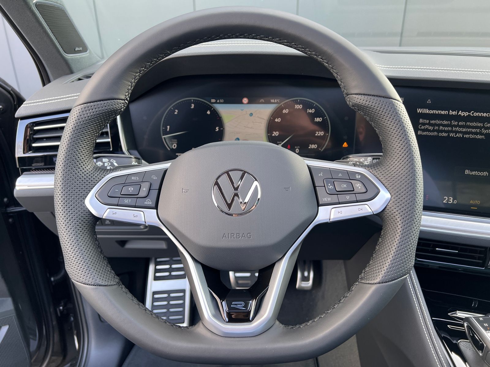 Fahrzeugabbildung Volkswagen Touareg R-Line FINAL EDITION V6 TDI SCR 4MOTION
