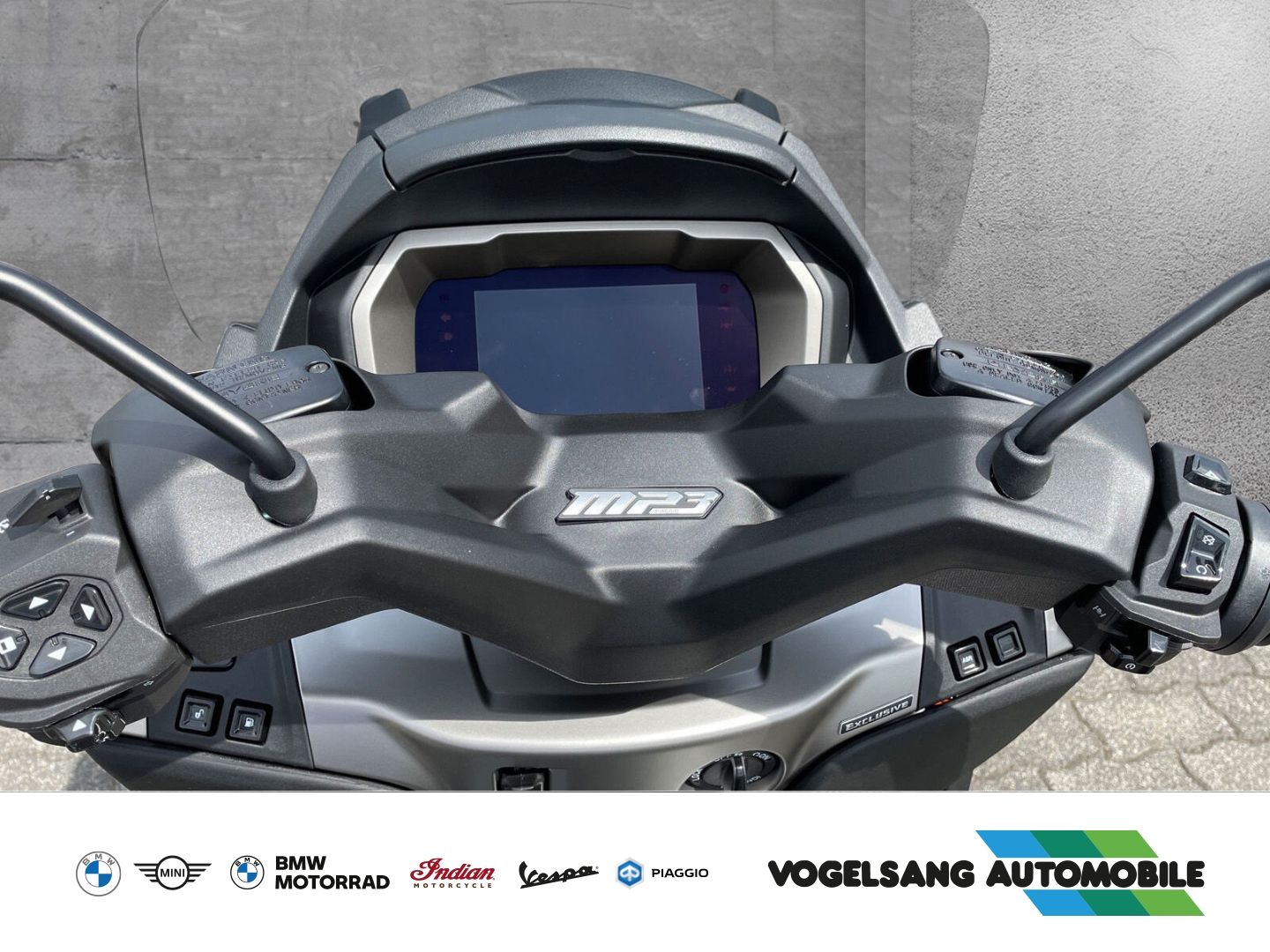 Fahrzeugabbildung Piaggio MP3 530 Exclusive, Aktionspreis Modell 2024, Rüc