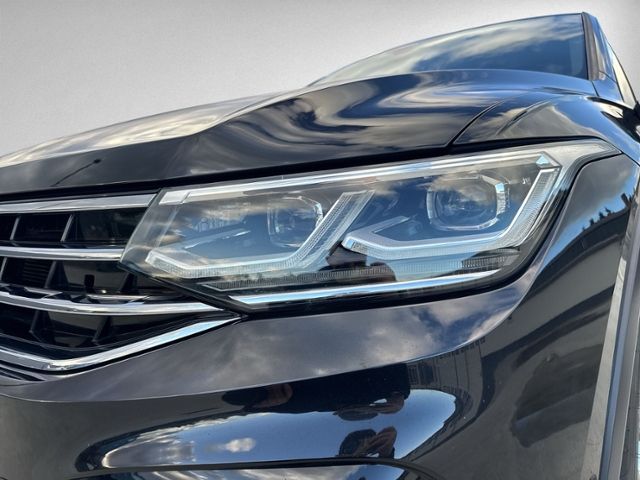 Tiguan 2.0 TDI R-LINE STANDHZ+IQ.LIGHT+NAVI+ACC+