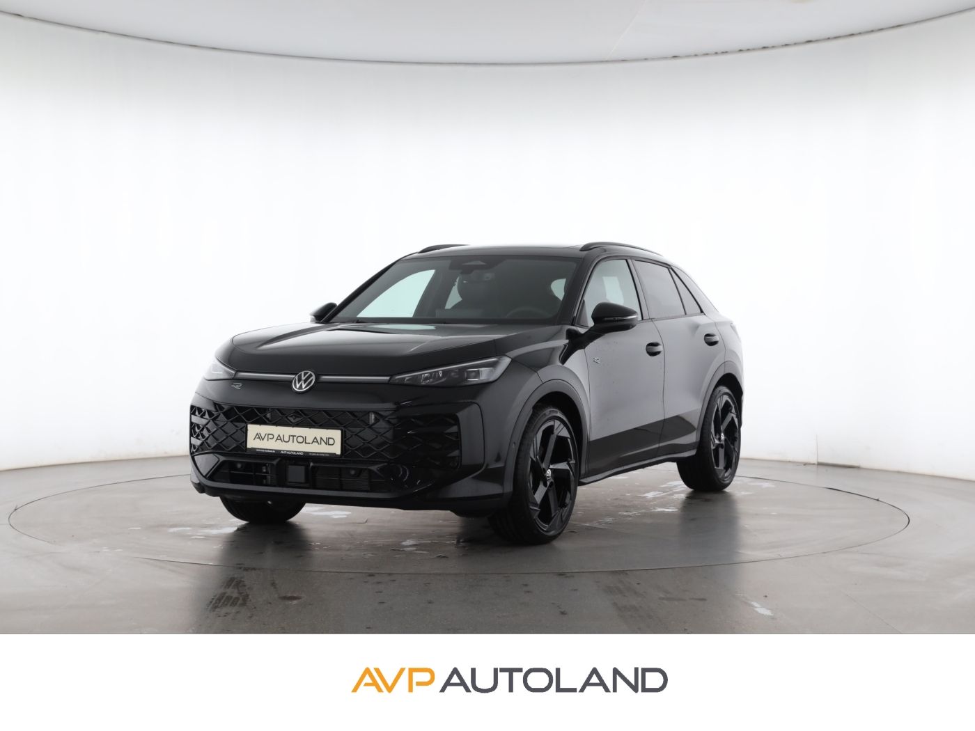 Volkswagen T-Roc 1.5 eTSI DSG R-Line | PANO | AHK | LED |
