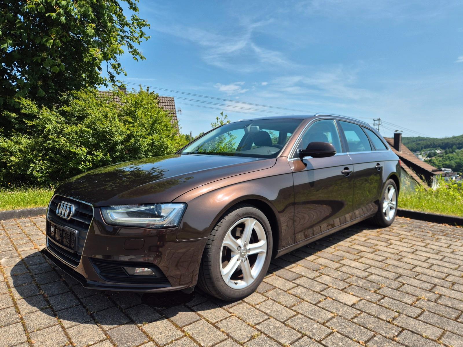 Audi A4 2.0 TDI 110kW  Avant 2.Hand Scheckheft gepfle