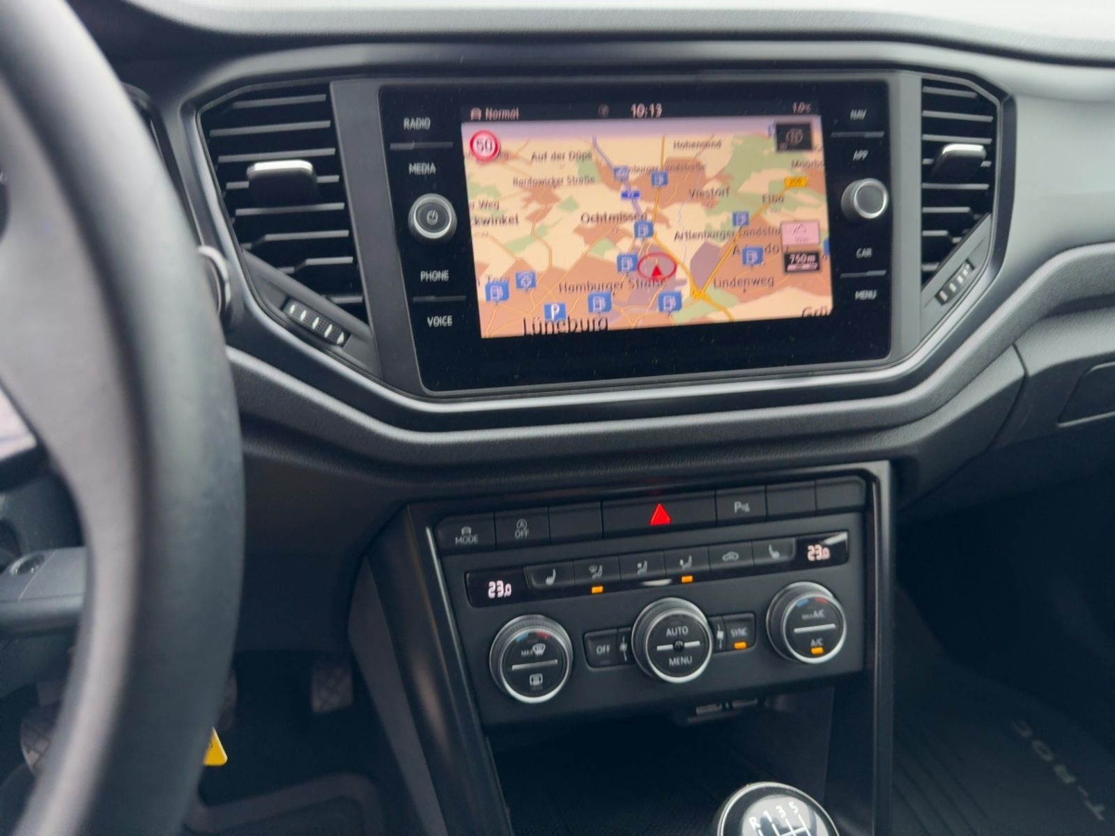 Fahrzeugabbildung Volkswagen T-Roc 1.0 TSI Alu Navi Sitzh. PDC App-Con.