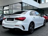 Mercedes-Benz A 200 Lim. AMG Line Night-Paket | Panorama | AHK - mit Benzin-Antrieb: Sitzheizung, mit Klimaanlage