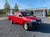 Toyota Hilux 4x4 Extra Cab, DPF, Klima, 1. Hd., 280 TKM - rote Toyota Hilux