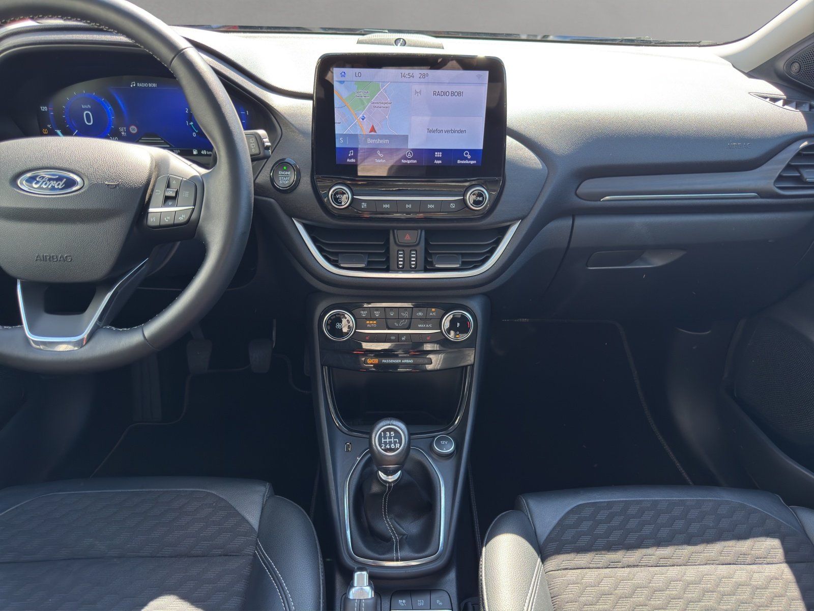 Fahrzeugabbildung Ford Puma 1.0 Titanium X ACC/KAMERA/NAVI/PANO/SHZ/LHZ