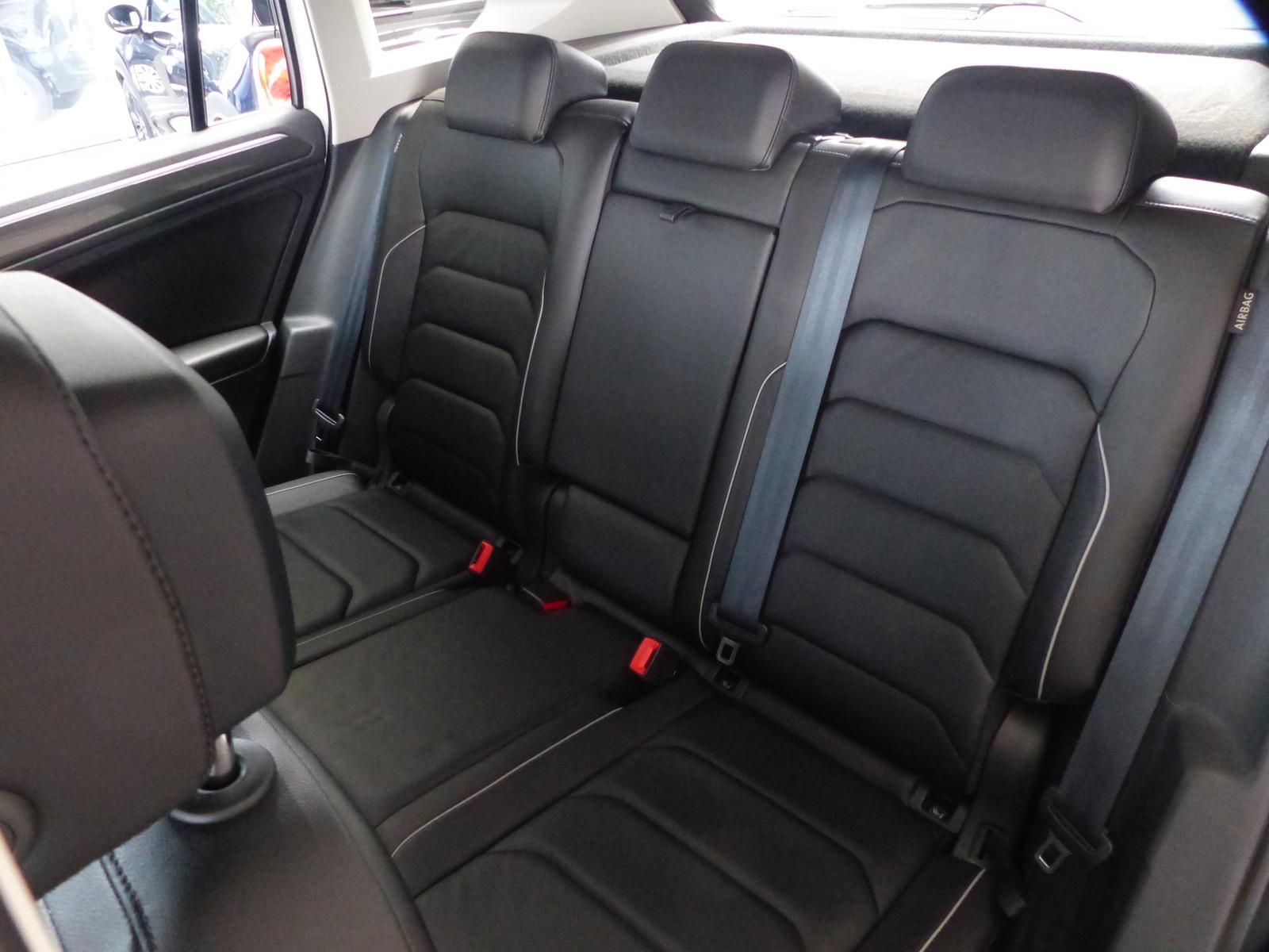 Volkswagen Tiguan Highline AHK+Leder+Memory+4xShzg+LED+ACC, миниатюра 9