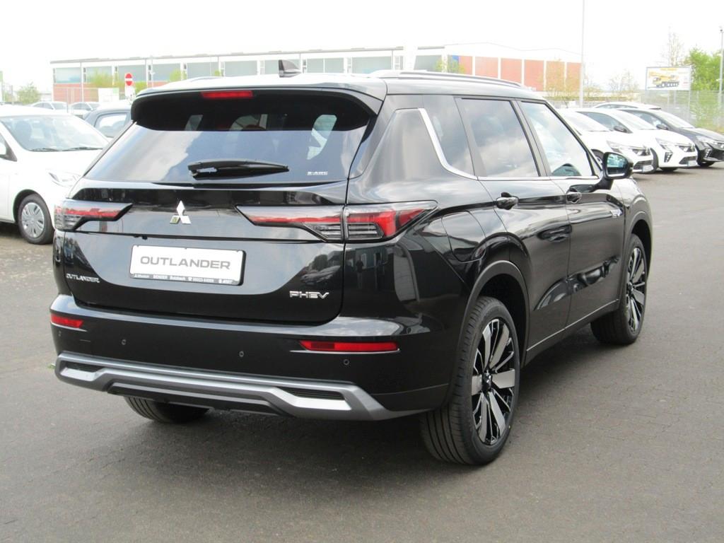 Mitsubishi Outlander 2,4 PHEV  INTRO-EDITION