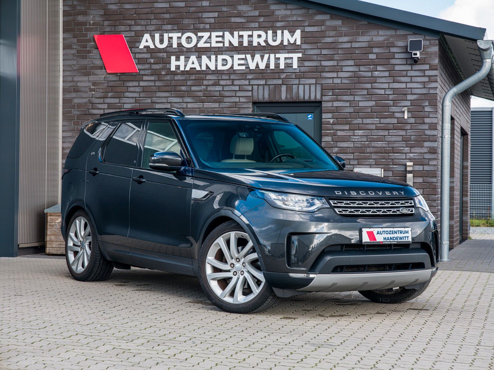 Land Rover Discovery 5 HSE SD4 7 Sitze-Pano-LEDS-Meridian-