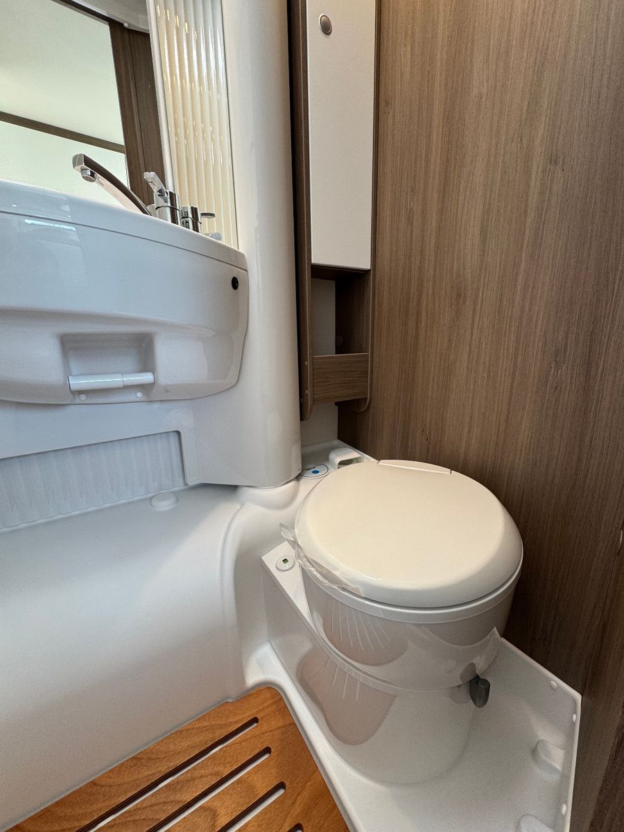 Fahrzeugabbildung Carado V-337 pro+   5.995€  SPAREN !