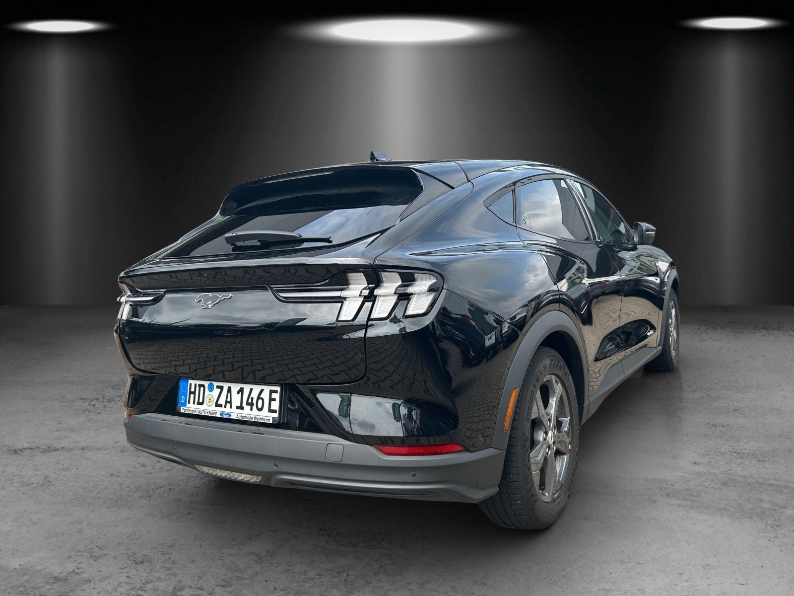 Fahrzeugabbildung Ford Ford Mustang Mach-E Extented Range