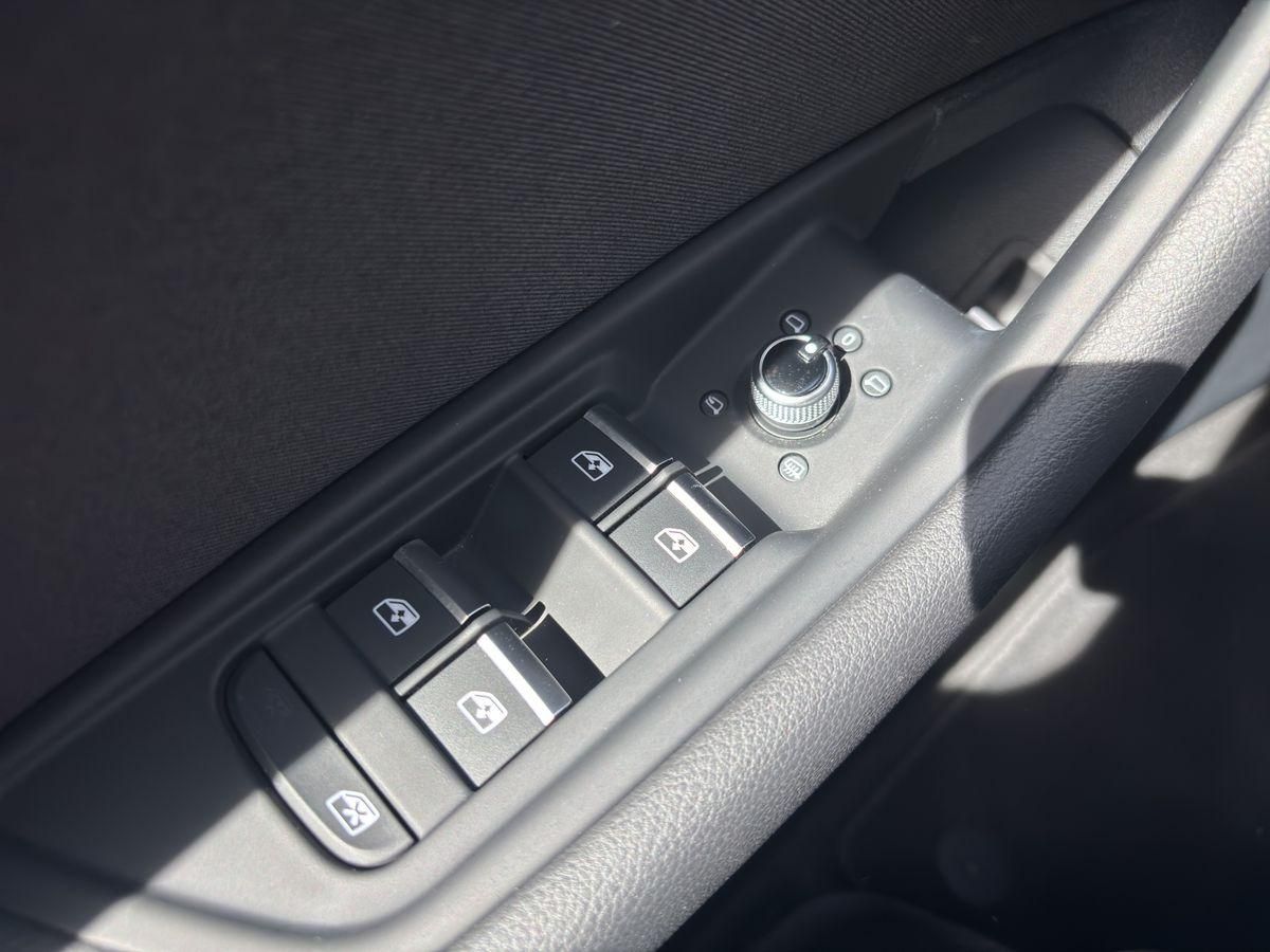 A4 Avant 2.0 TDI quattro AHK RFK STDHZ NAVI LED