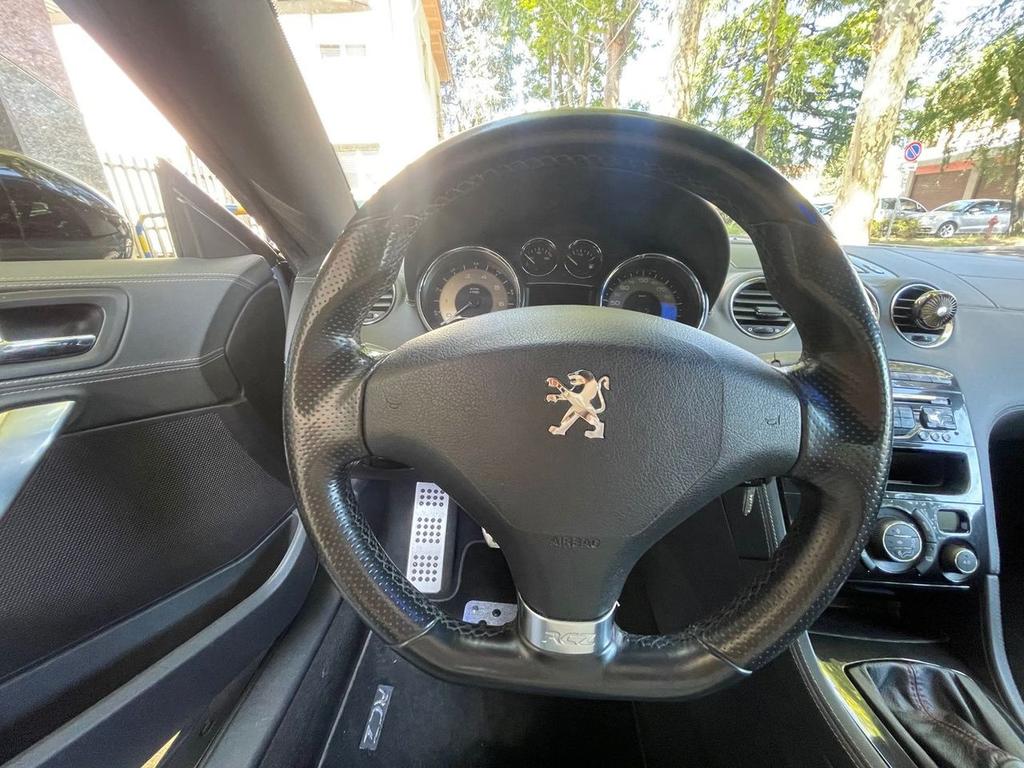 Peugeot RCZ