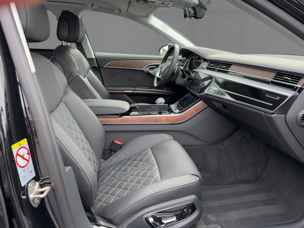 Audi A8 - Bild 12