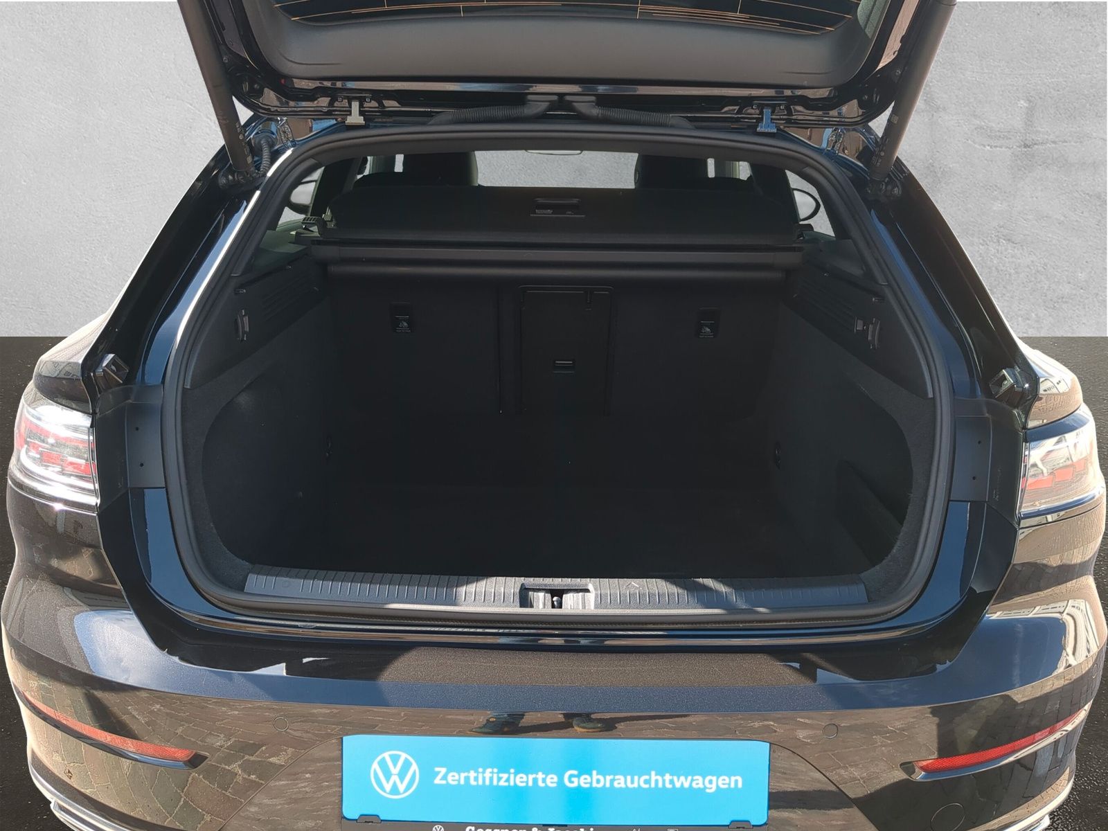 Fahrzeugabbildung Volkswagen Arteon Shooting Brake 2.0 TDI R-Line AHK Standhz