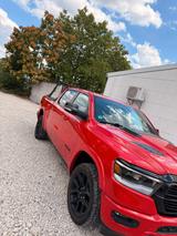 Dodge RAM 1500 4x4 2021 Laramie Night Edition *LPG