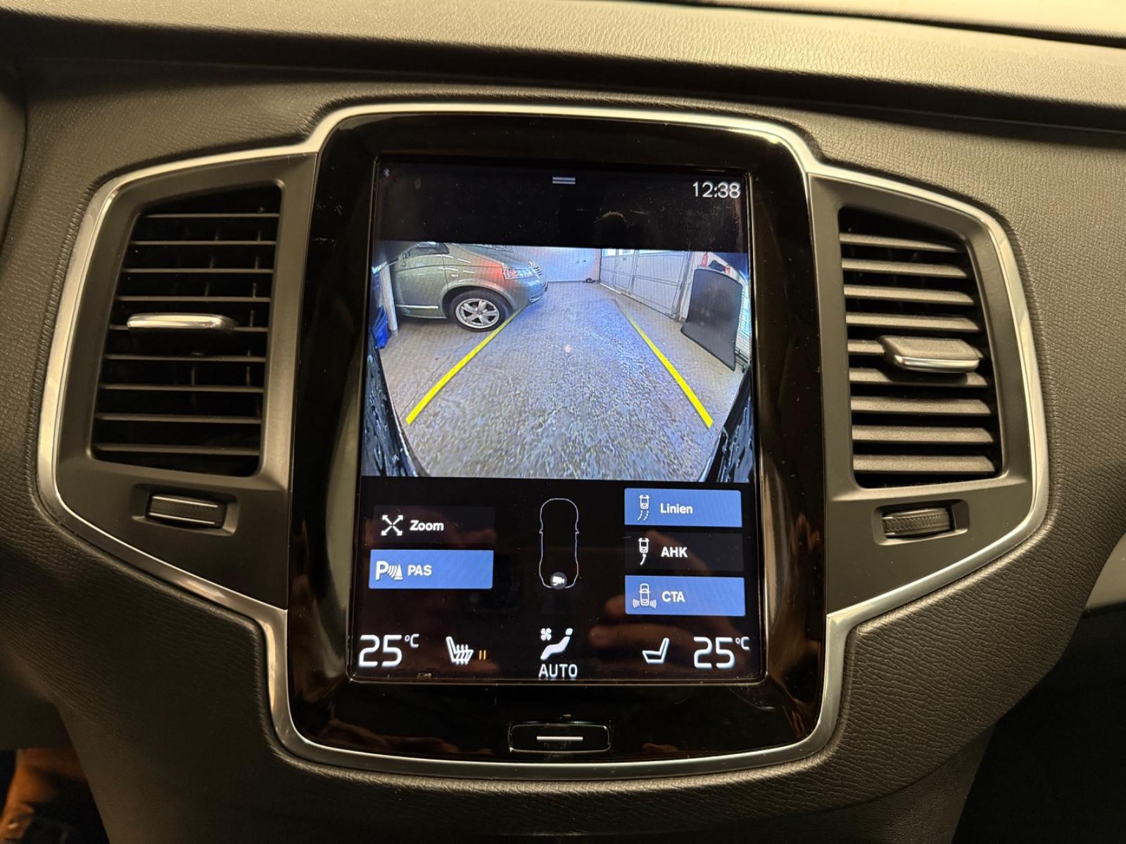 Volvo XC90 D4 | 190 ch | BVA | Caméra de recul | Régulateur adaptatif | Apple CarPlay | Attelage