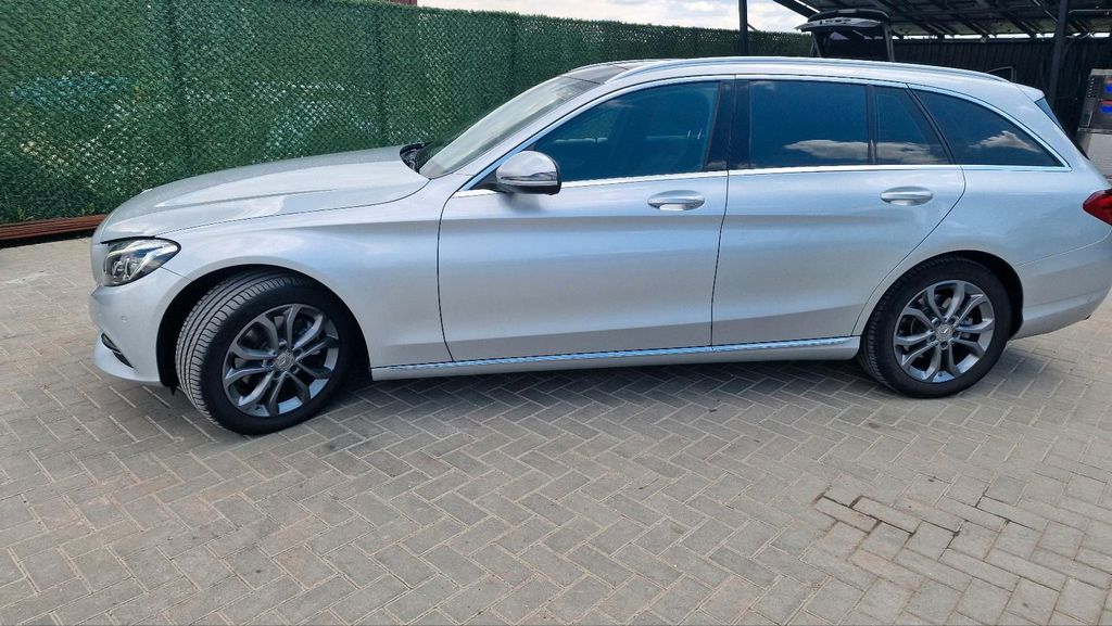 Image of Mercedes-Benz C 220