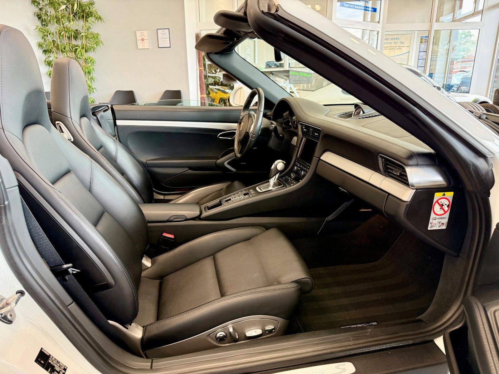 Fahrzeugabbildung Porsche 911 991 Carrera S Cabrio PDK Sportabgas/BOSE/50J