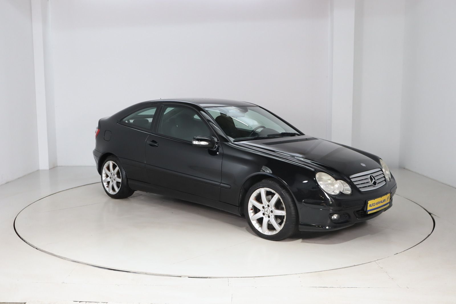 Fahrzeugabbildung Mercedes-Benz C 230 Sportcoupé * Navi * Sitzhzg. * PDC