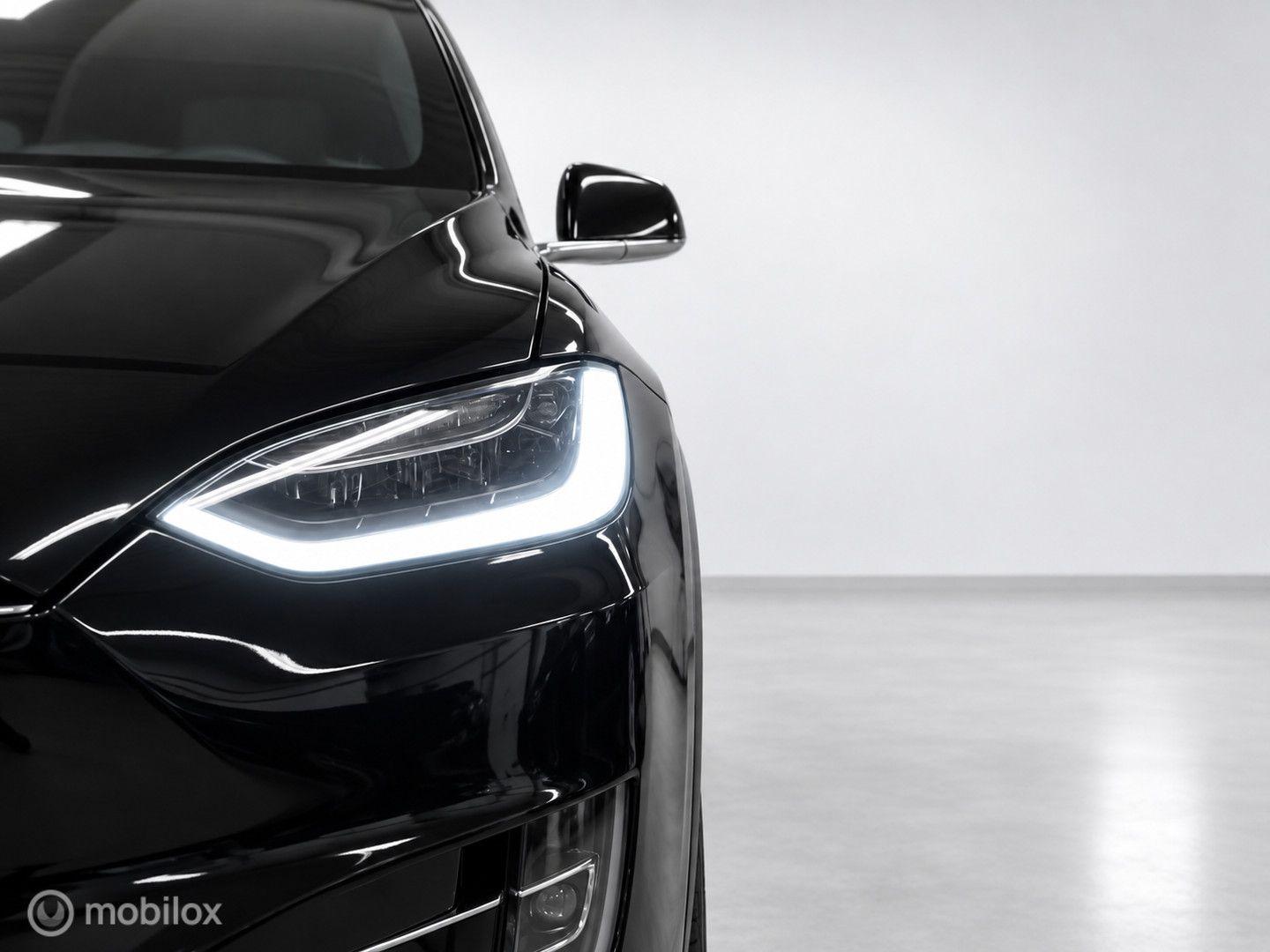 TESLA MODEL X - 75D AUTOPILOT - 333 CV - HAYON ÉLECTRIQUE - ATTELAGE