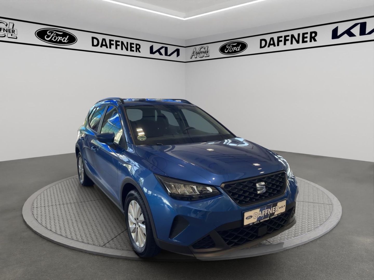 Fahrzeugabbildung SEAT Arona Style Navi Digitales Cockpit LED Apple Car