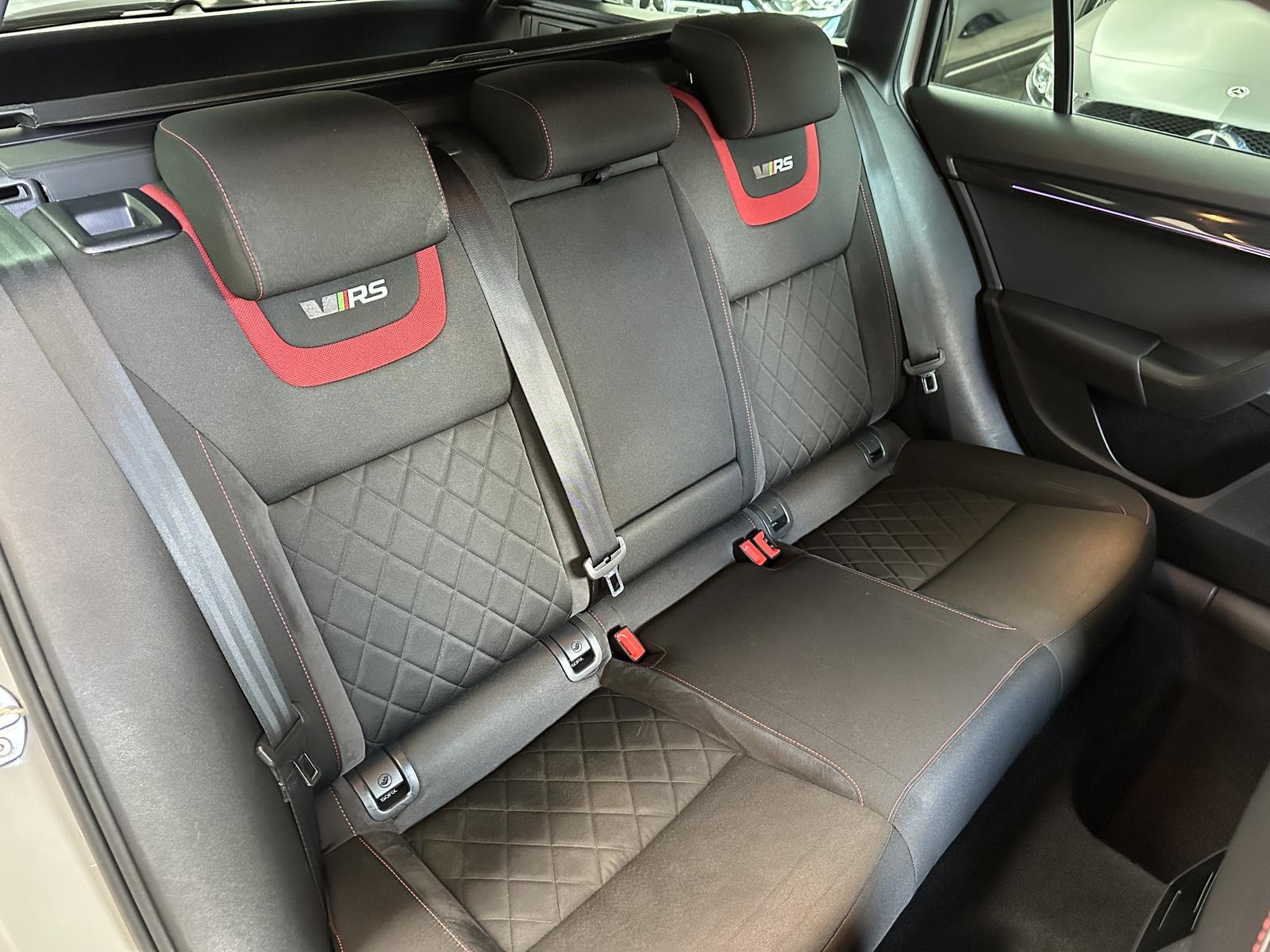 Skoda Octavia RS Navi LED ACC PDC SHZ AHK