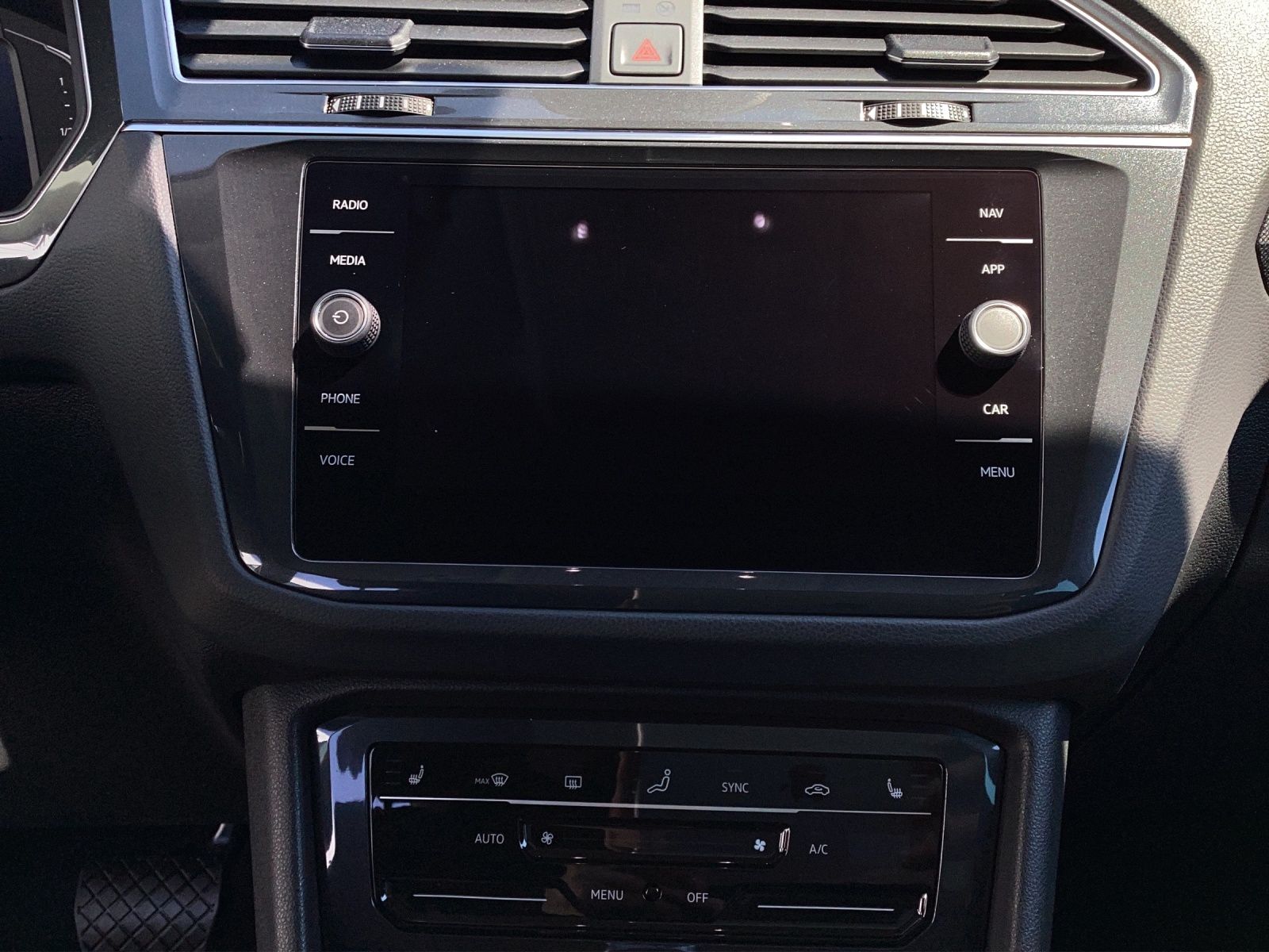 Fahrzeugabbildung Volkswagen Tiguan Elegance 4Motion