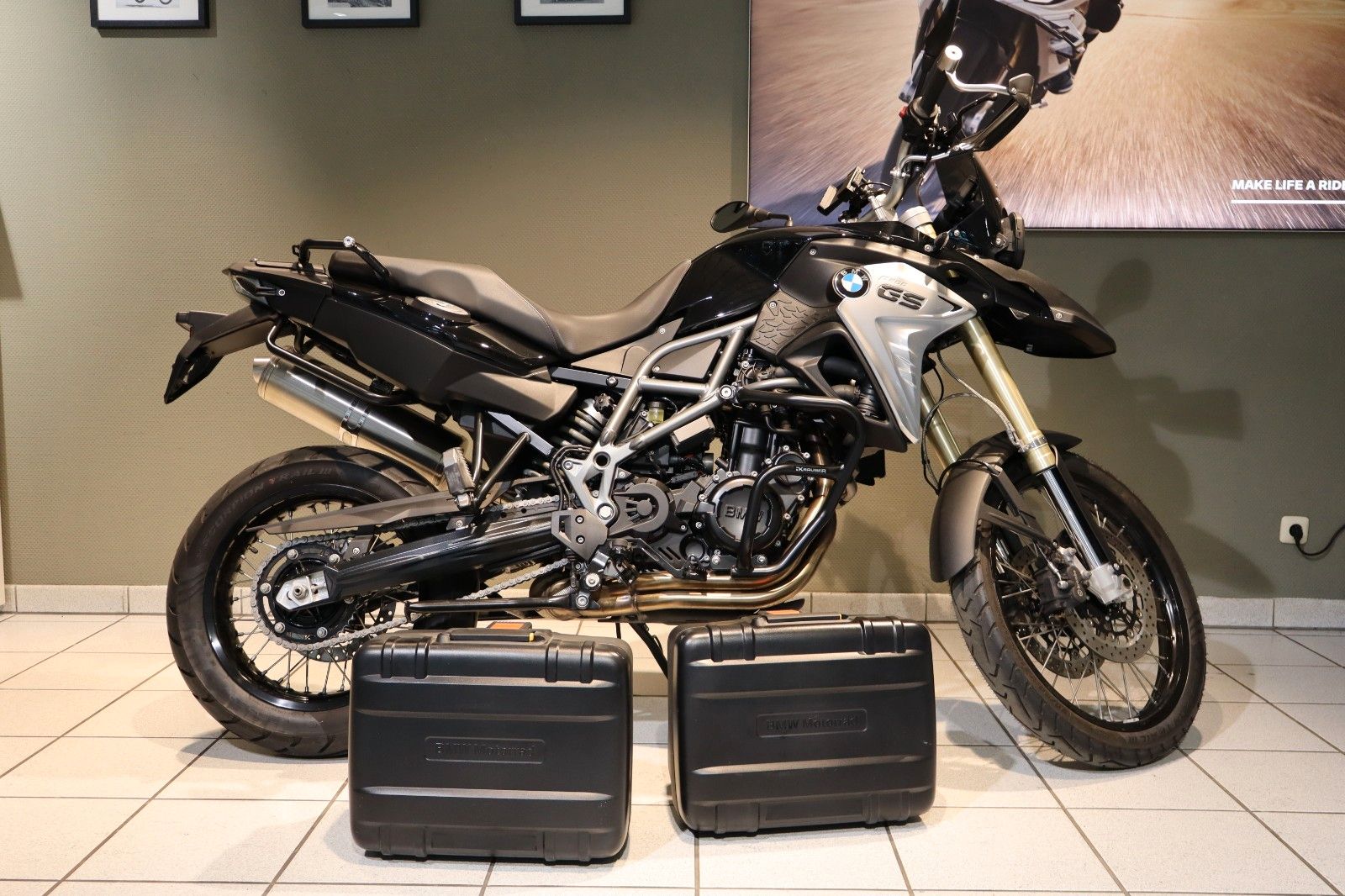 Fahrzeugabbildung BMW F800GS nur 2848km mit Seitenkoffer