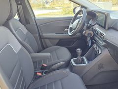 Dacia Sandero III 1.0 TCe 90 Stepway Expression  *Navi