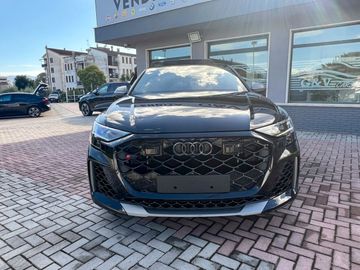 Audi Q8 - 2