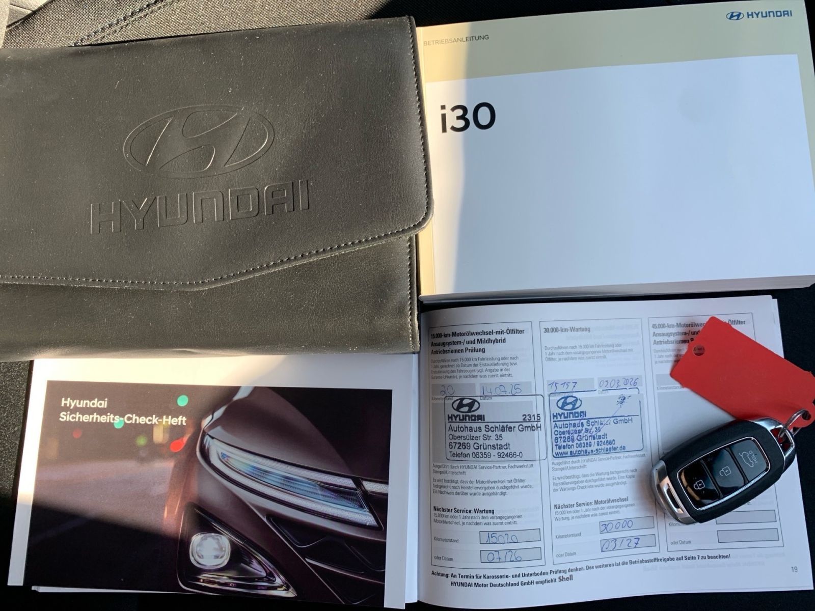 Fahrzeugabbildung Hyundai i30 Kombi 1.0 T-GDI 7-DCT Advantage Plus
