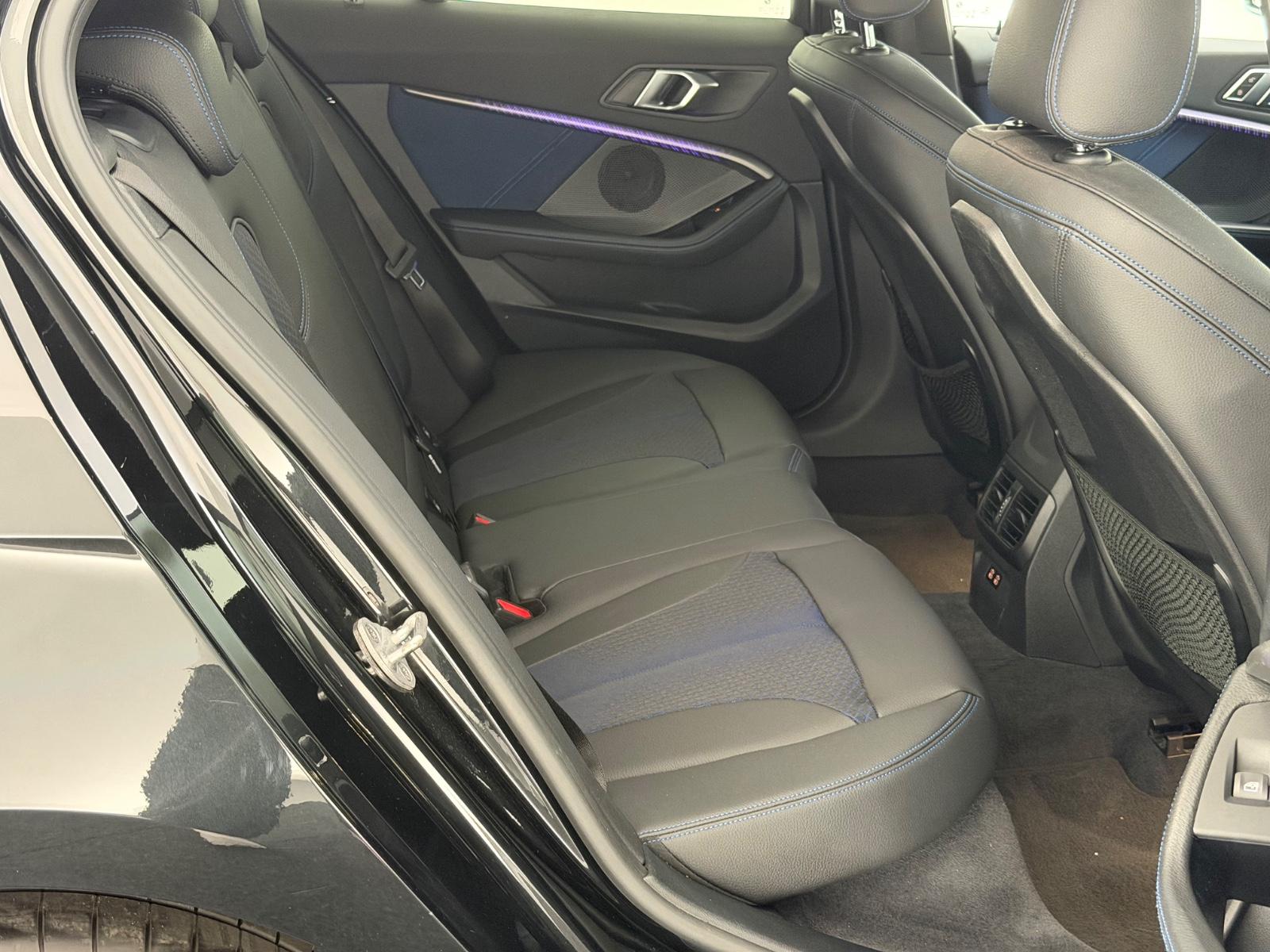 BMW 118i Lim.*M SPORT*SHADOW-LED-SHZ-PDC-TEMPO-WLAN