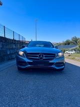 Mercedes-Benz C 180 CGI, EU6, AVANTGARDE, 2014-2018 mit AHK - Mercedes-Benz C 180 aus 2014 mit Benzin-Antrieb: Limousine