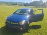 Opel Astra 1.6 16V Coupe - Opel Astra mit Benzin-Antrieb: Coupé, 16v Coup
