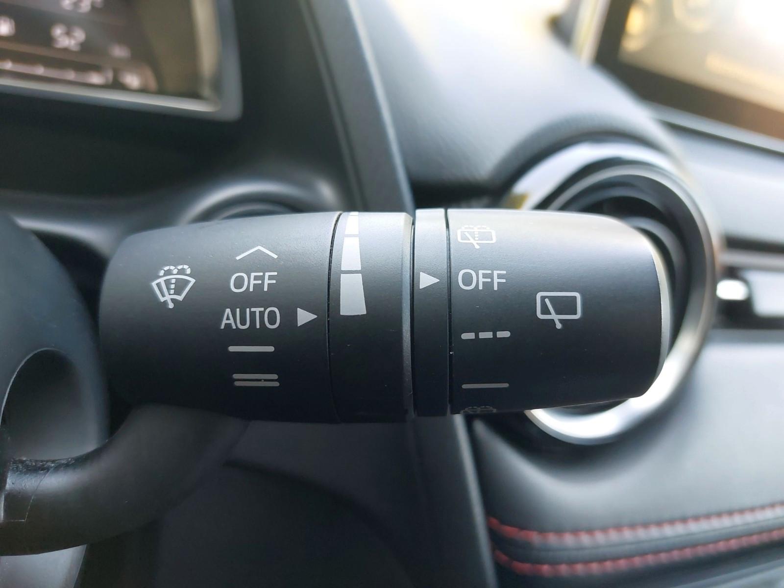 Mazda SPORTS-LINE SHZ PDC NAVI TEMPOMAT BLUETOOTH
