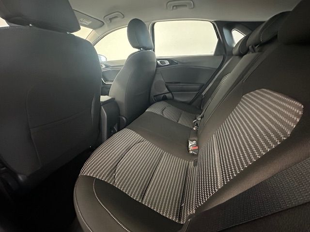 Fahrzeugabbildung Kia Ceed Vision Klimaanlage Navi SpurhalteASS DAB