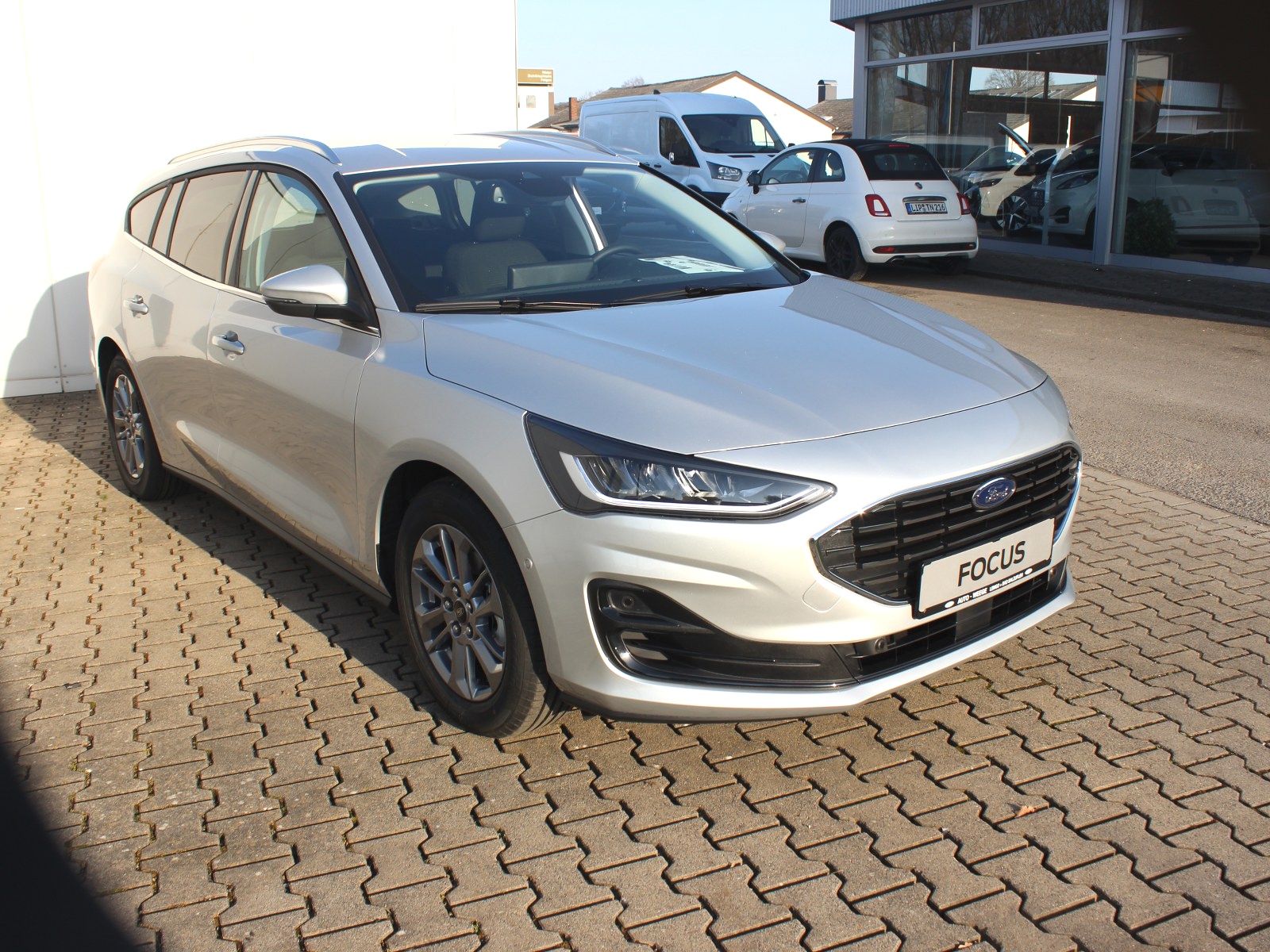 Fahrzeugabbildung Ford Focus Titanium X 1,0 EcoBoost MildHybrid