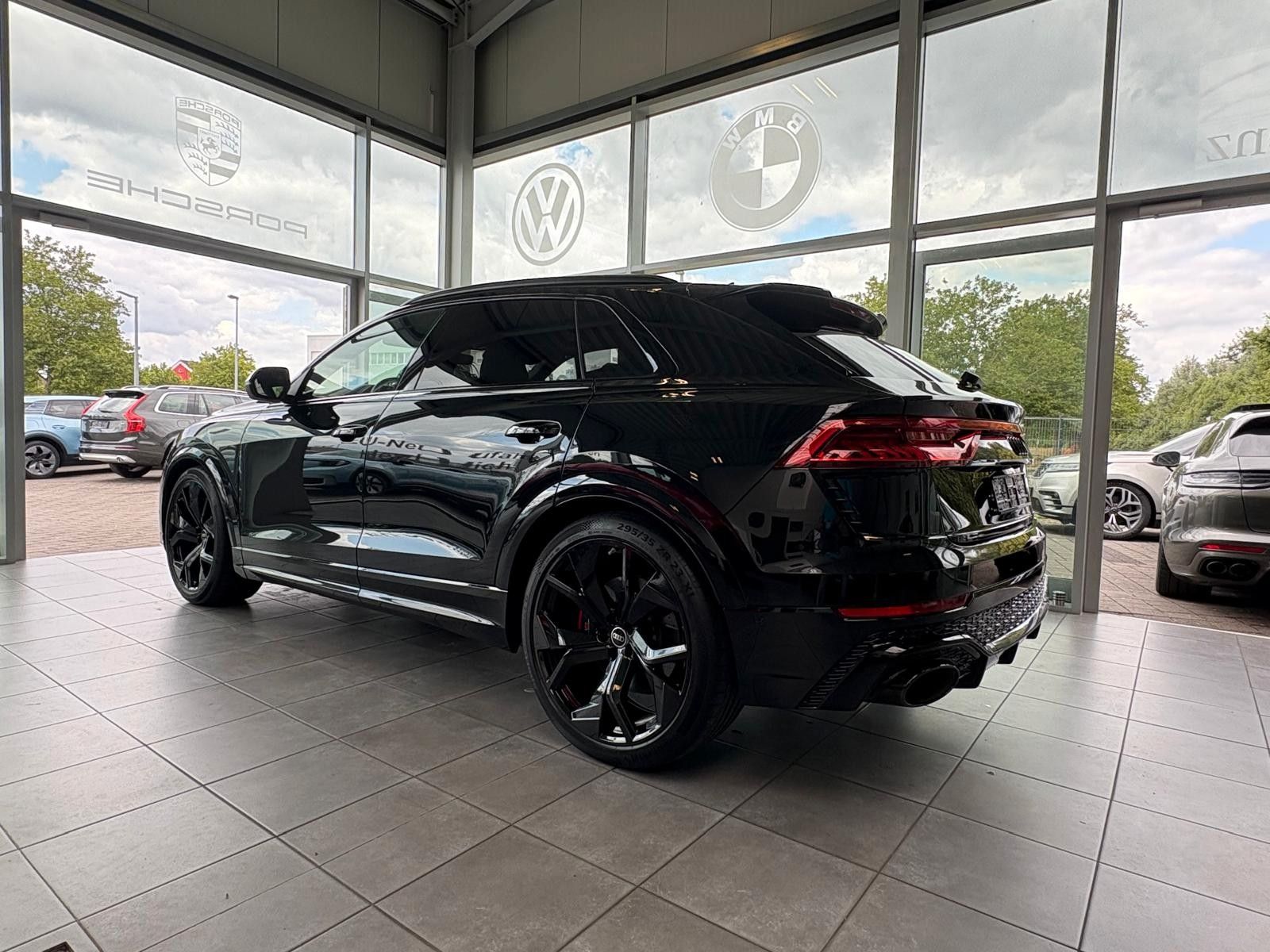 Fahrzeugabbildung Audi RSQ8 keramik*dynamik*massage*stand*23Z*akustik.