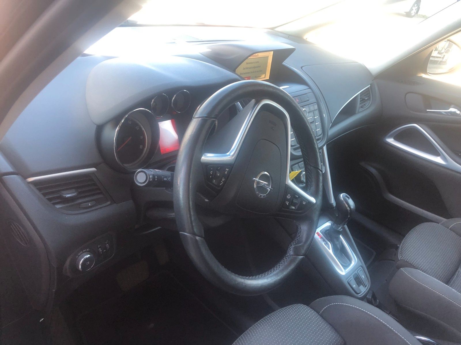Fahrzeugabbildung Opel Zafira C Tourer 1.4 Automatik