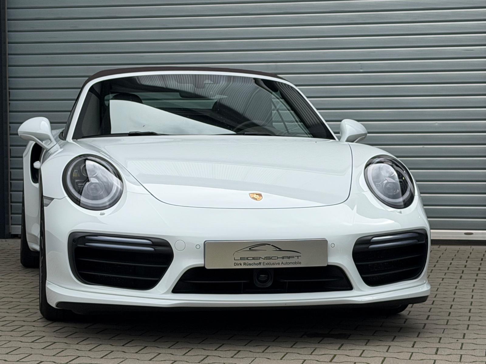 Porsche 991 911 Turbo S Cabriolet, Approved, Naturleder