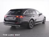 Mercedes-Benz E 220 d T 4M Avantgarde+PD+DLIGHT+Sthzg+AHK+360° - mit Diesel-Antrieb: Panorama-Dach, Kombi, mit Klimaautomatik