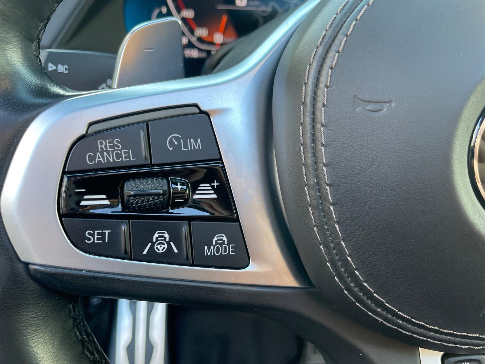 BMW X7 M50d VOLL/SKY LOUNGE/6-SITZE/ASSIST/MASSAGE