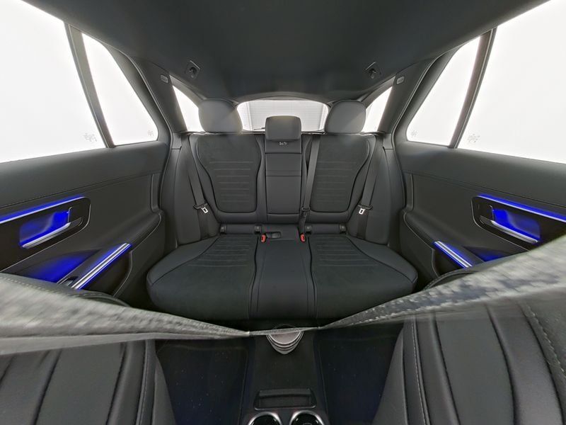 Fahrzeugabbildung Mercedes-Benz C 200 T AMG*DISTRONIC*360°*DIGITALLIGHT*KEYLESS*