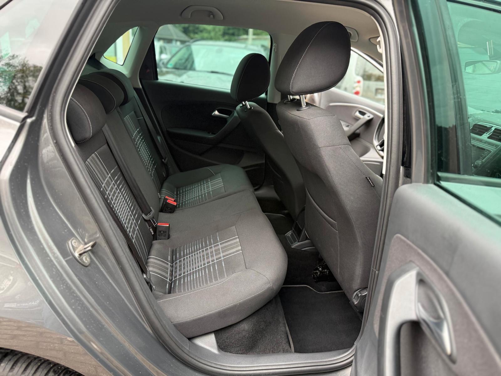 Volkswagen Polo 1,2 Lounge BMT DSG LED Navi SHZ Scheckheft