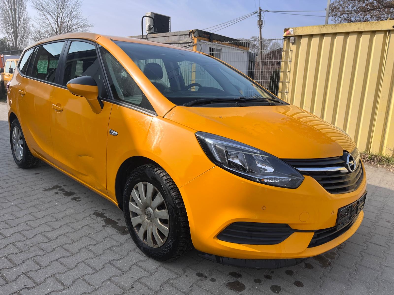 Opel Zafira C Edition Start/Stop NAV LED SITZHZ