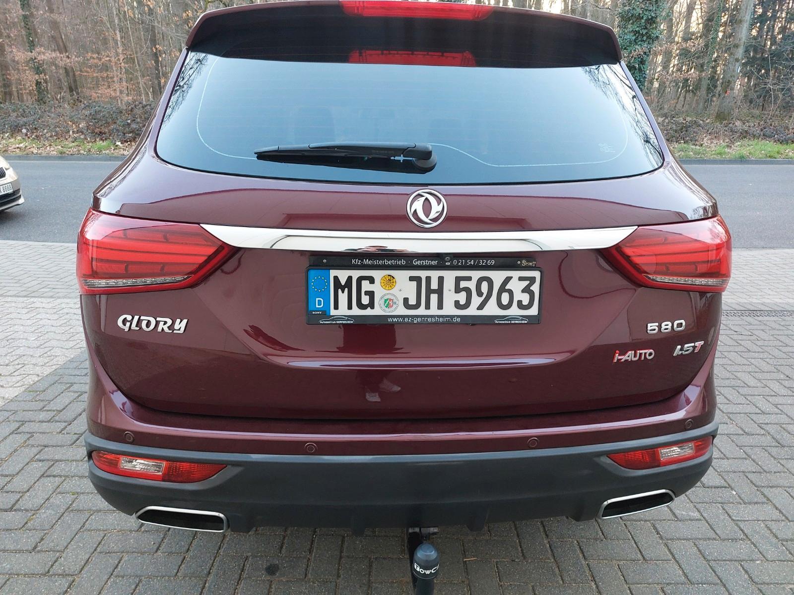 DFSK Glory Automatik top Zustand AHK Klima tüv Navi 